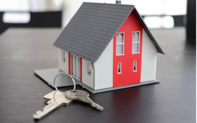 Homes are located minutes from Newbridge Town Centre and local amenities, with easy access to the M7 & M9 motorways