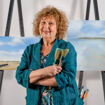 Kildare based artist, Pamela de Brí