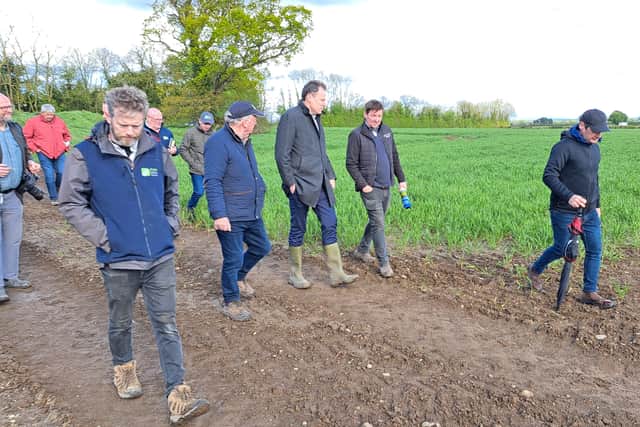 Minister visits tillage farm on Kildare/Laois border