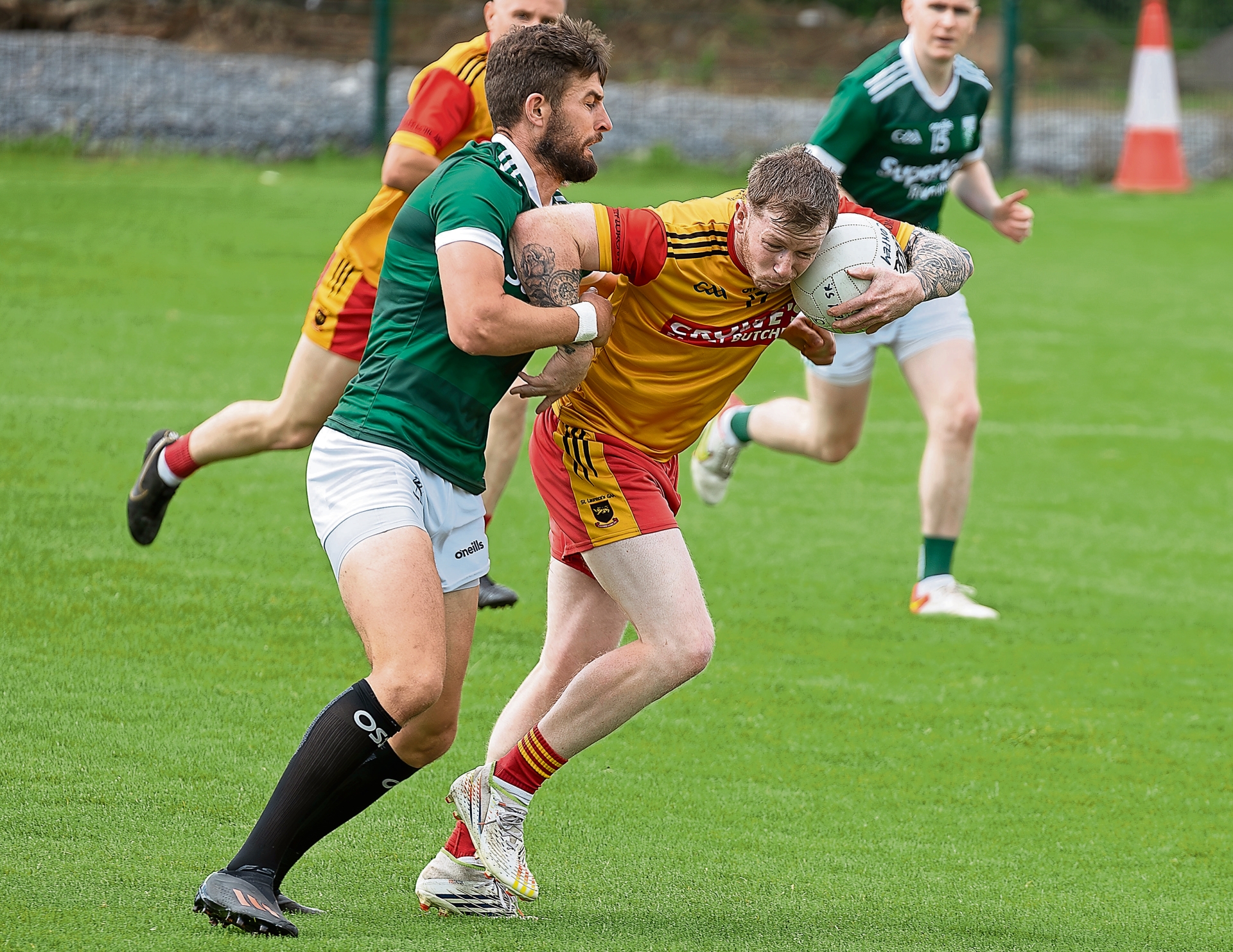 Confey earn draw with late point against Larries