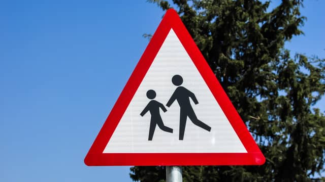 Cars failing to give way to children crossing near this Kildare primary school. FILE PHOTOGRAPH / PIXABAY