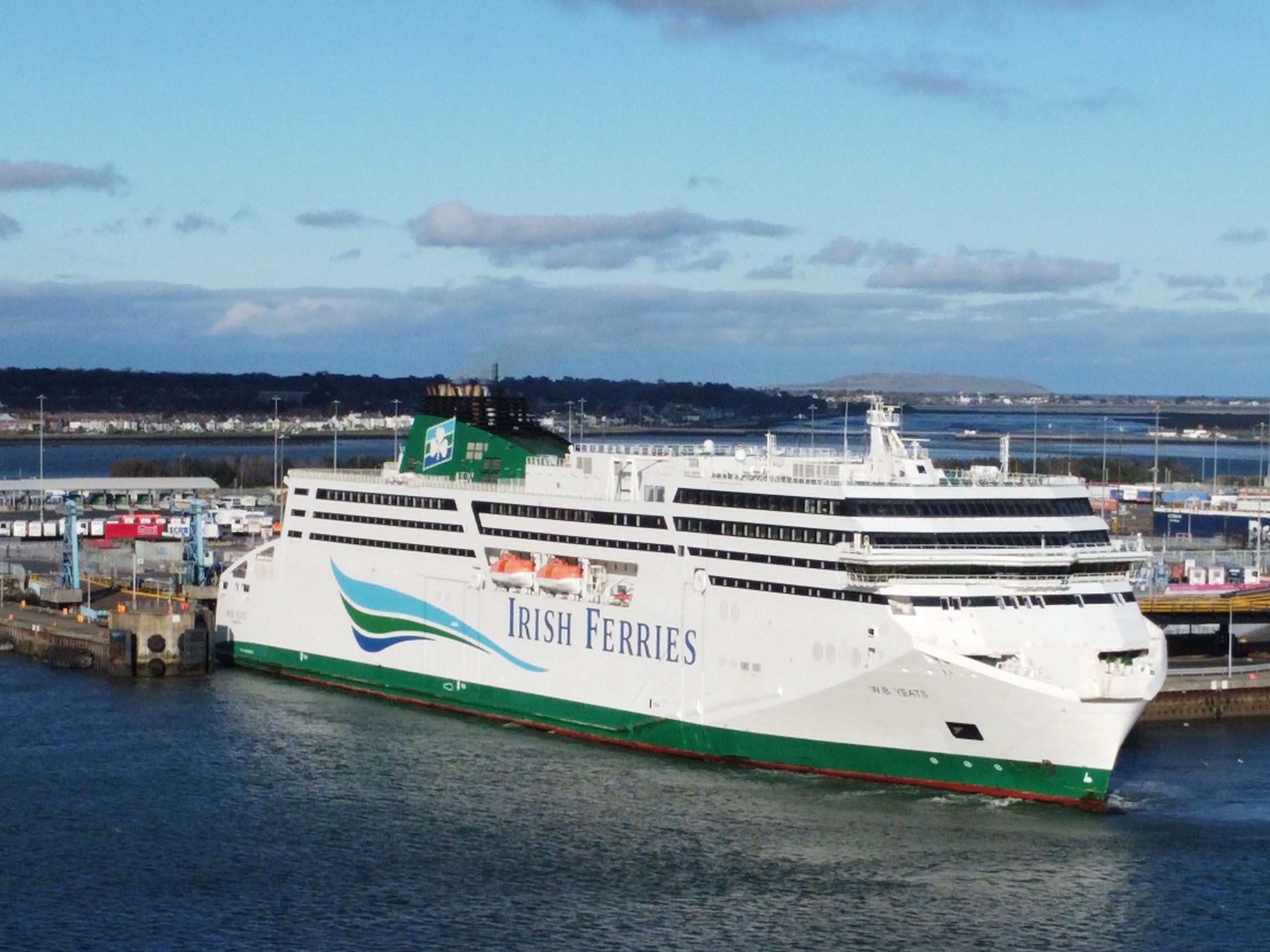 Passport to be required for UK-Ireland ferry crossings