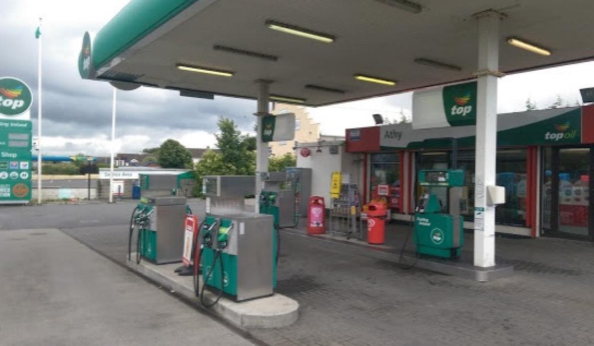 Gardai hunt for two raiders after Kildare petrol station abduction and