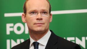 Minister for Defence Simon Coveney visits Curragh Camp ahead of Infantry's trip to Syria