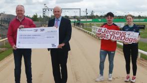 Newbridge Greyhound Stadium helps raise €10,000 for Dillon Quirke Foundation 