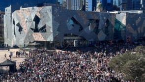 Kneecap play free show on Melbourne streets for fans who couldn't get tickets