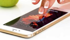 Kildare garda crackdown on drivers using mobile phones today and tomorrow