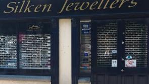 'For Let' sign up at Silken Jewellers, Naas