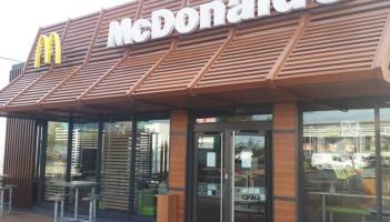 Woman hit in face with drink in McDonalds in Portlaoise