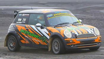 17 year-old Kildare driver wins at Mondello on Senior Rallycross Debut