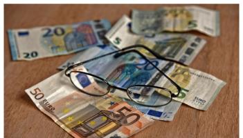 No tax cut for workers as Social Welfare recipients get weekly hike and Christmas bonus