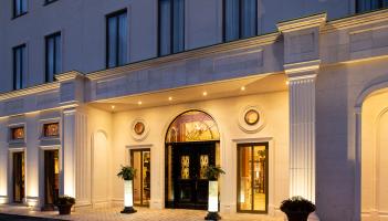 Footpath works near iconic Kildare hotel will cause traffic disruption