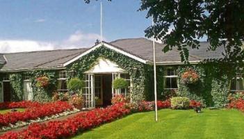 Tools and money stolen from van parked on premises of well-known Kildare hotel