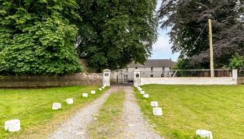GALLERY: Check out this Kildare Lodge with majestic views of Braveheart Hill and the Curragh