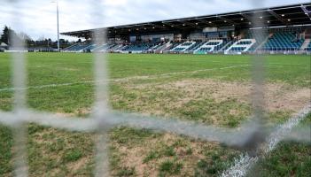 'She's struggling' - Fans wince at Cedral St Conleth's Park pitch ahead of Kildare game