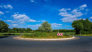 Council to carry out assessment of roundabouts in this Kildare town