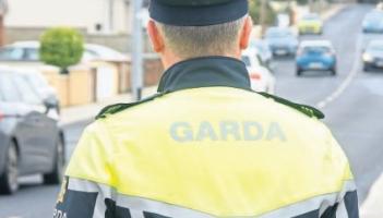 Garda describes harrowing Kildare incident in which male opened car door and snatched bag