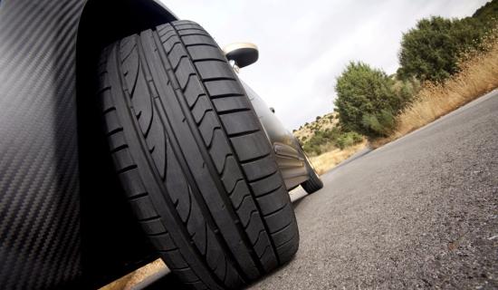 How to check your car tyres