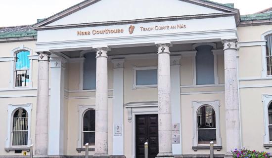 Dad is refusing to hand child back to mother