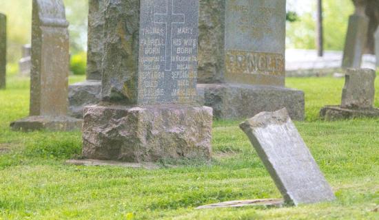 Installation of pedestrian crossing should be treated &lsquo;as a priority&rsquo; for this Kildare cemetery