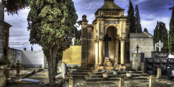 Works needed for interior of mausoleum in Kildare, local rep stresses