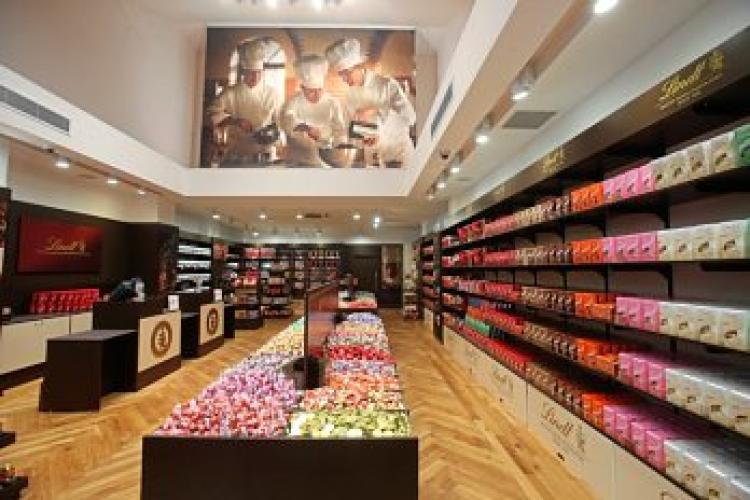 PICTURES Take a look inside Ireland's first Lindt chocolate store at