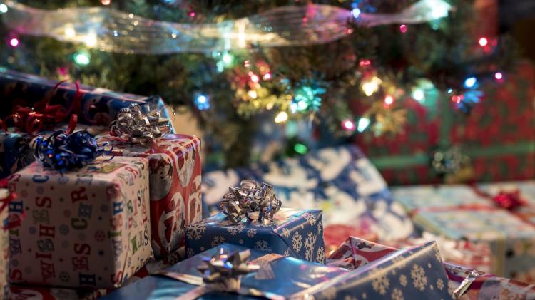 Gifts generic pixabay