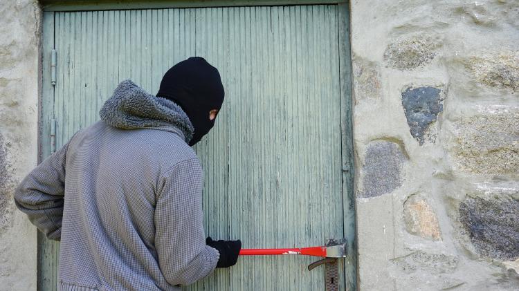 Kildare gardai investigating burglary and attempted burglary in Athy