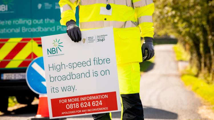 Over 6,000 homes, businesses and farms in Kildare connected to national broadband plan 