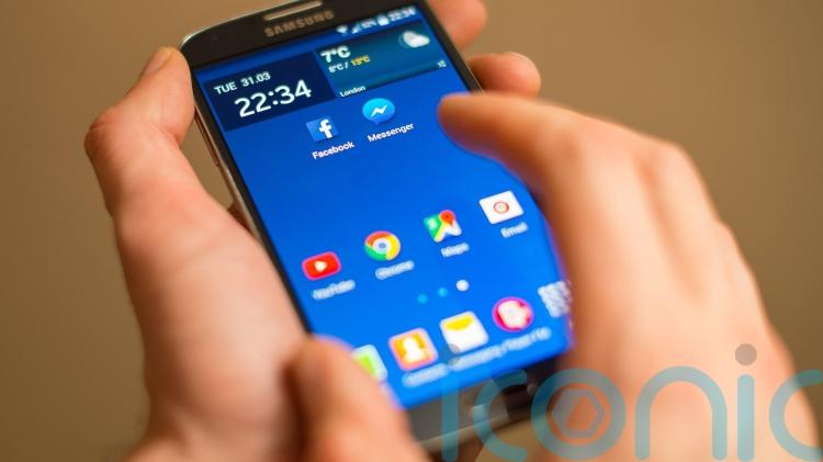 Kildare motorist claimed that mobile phone in his hand while driving was actually a vape