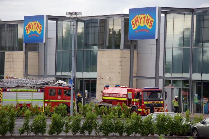 Huge queues at Smyths Toy Store in Naas for fire sale
