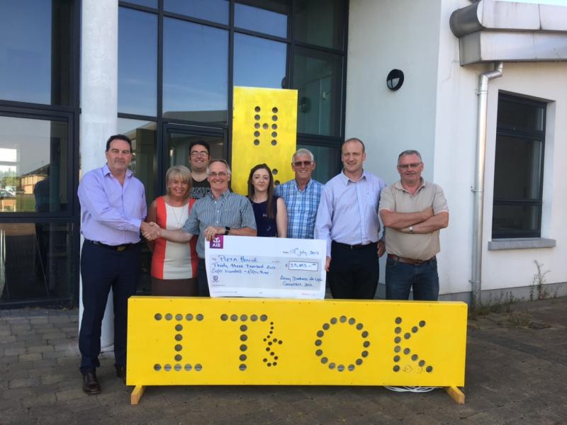 Athy Darkness into Light hand&nbsp;cheque for over &euro;33,000 to Pieta House