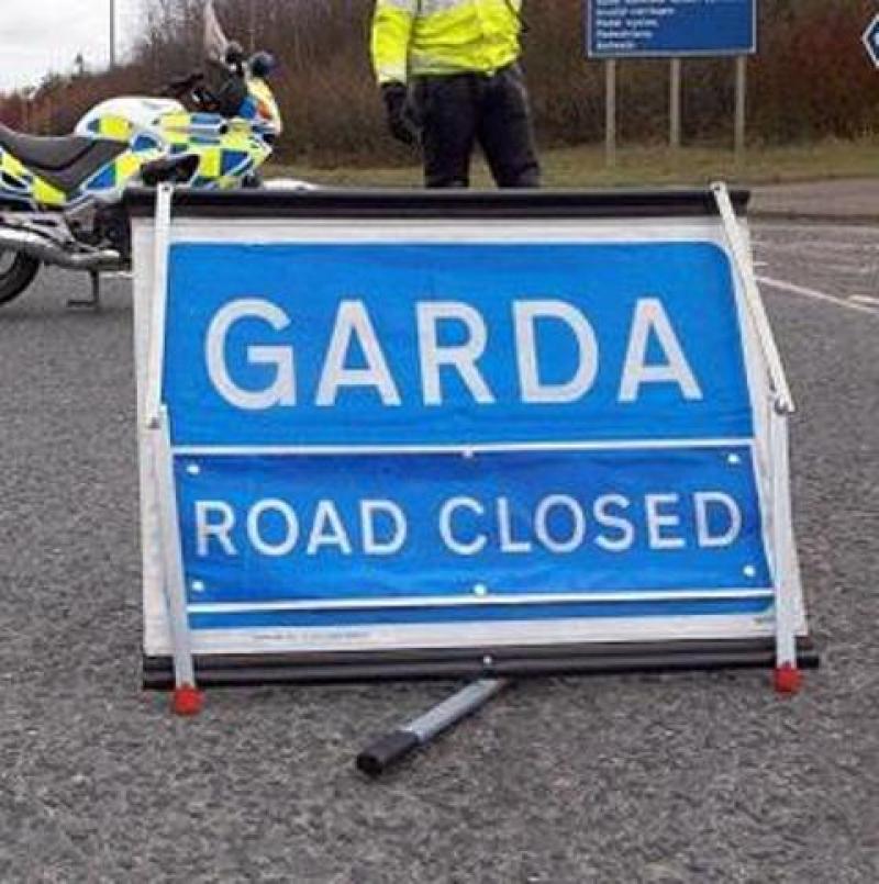 Man killed in horror crash between car and lorry in Tipperary as gardaí close road 