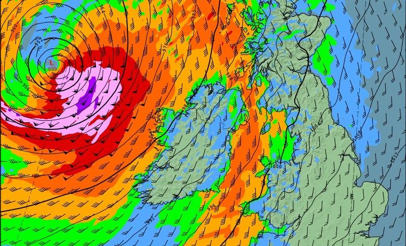 Storm Callum update: storm currently undergoing 'bombogenesis' before it hits Ireland tonight