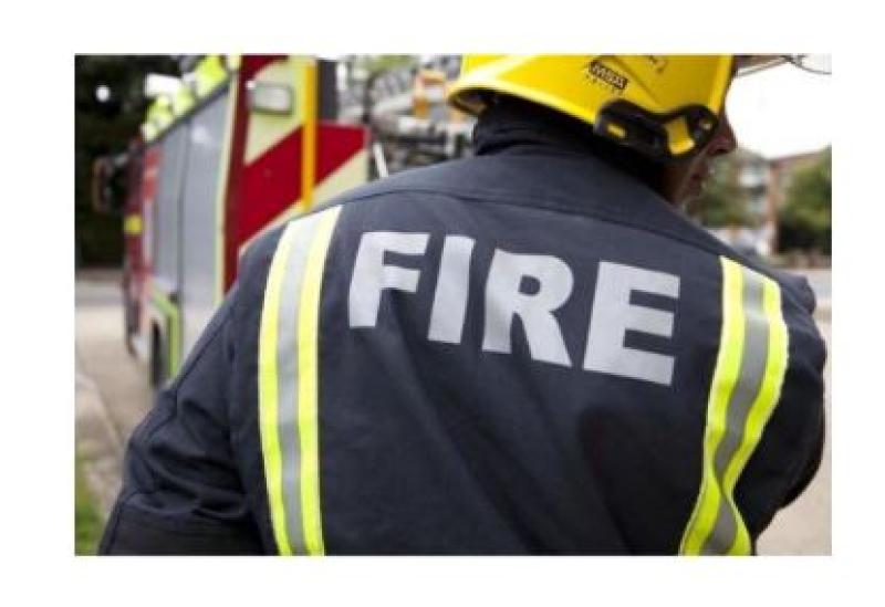 Co Kildare forest fires could be pattern throughout this summer as dry weather goes on warns emergency service with peat  workers fighting fires 