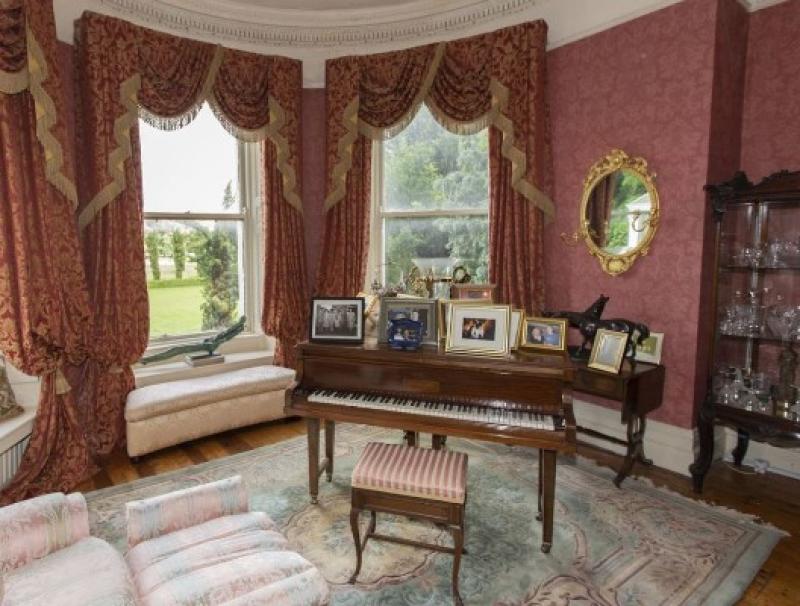 PHOTOS: Luxury Kildare home of Bill Cullen and Jackie Lavin comes on the market 
