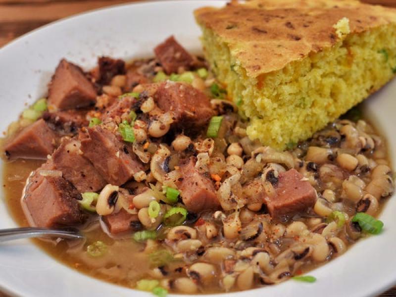 20 New Year's Eve food traditions from around the world