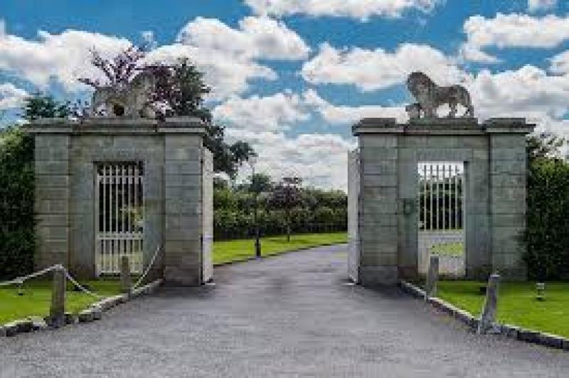 Lyons Estate