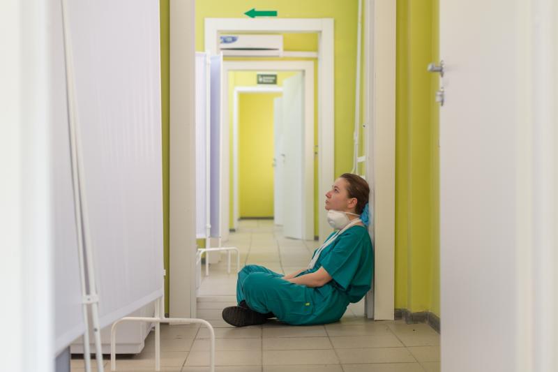 'Taken a psychological toll'; New survey reveals 90% of nurses are facing mental exhaustion