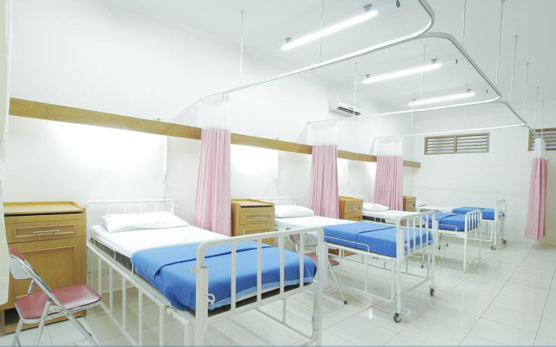 Under pressure intensive care capacity cannot continue indefinitely, says chief clinical officer