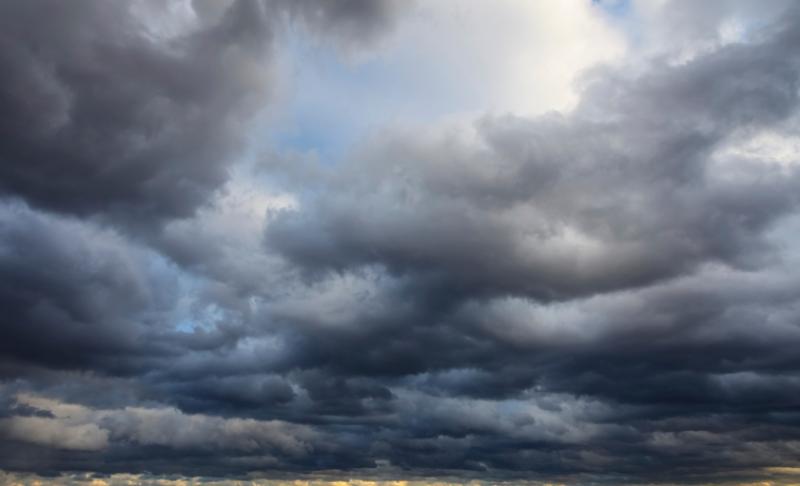 sunscreen-cloudy-days