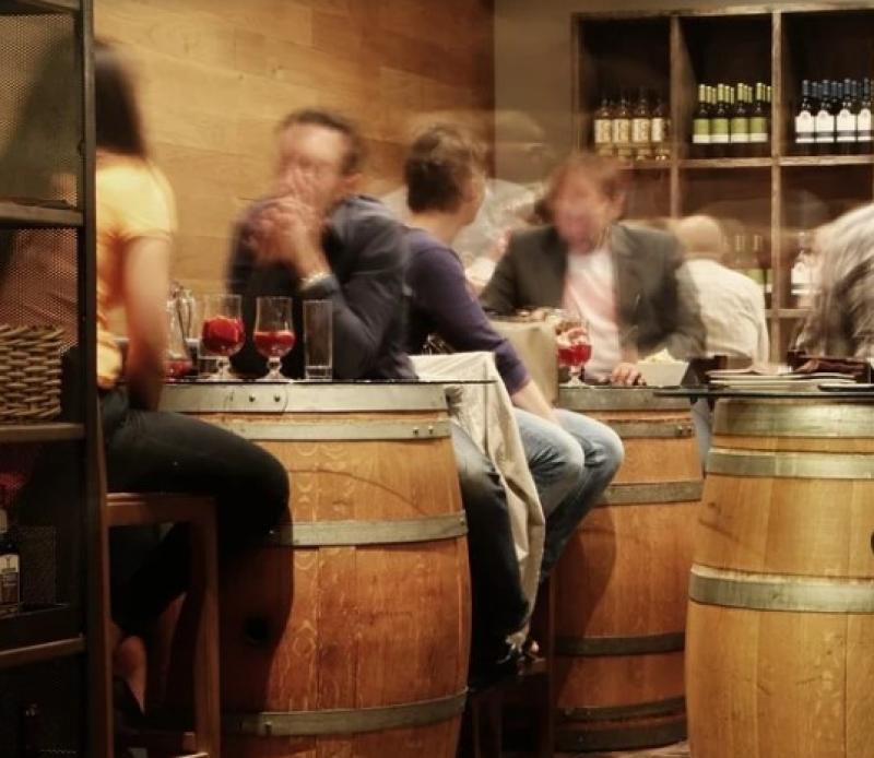 Great news for locals as new café, wine bar and deli get green light