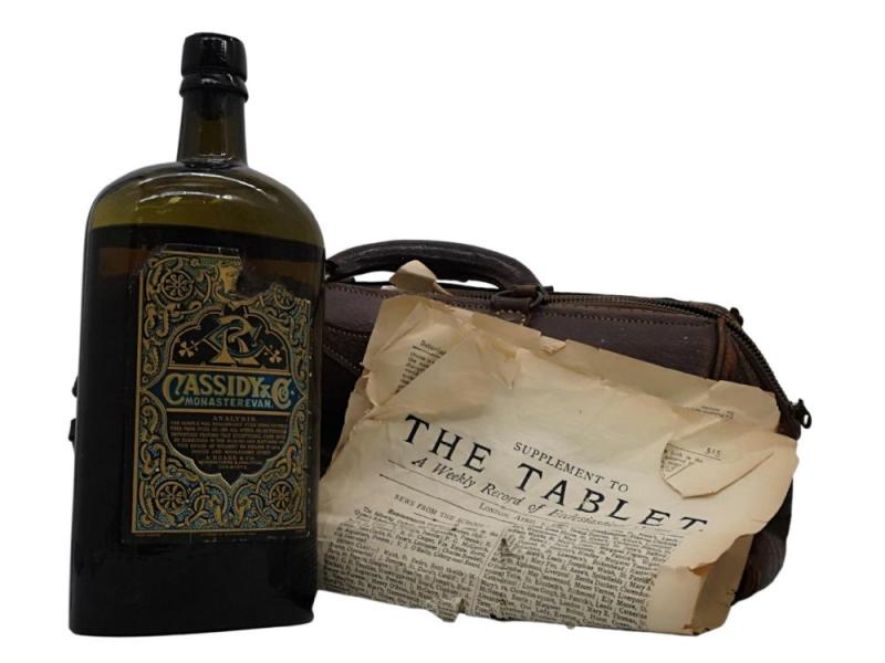 NEW: Bottle of Kildare whiskey found in dotor's bag could fetch €14k at auction 