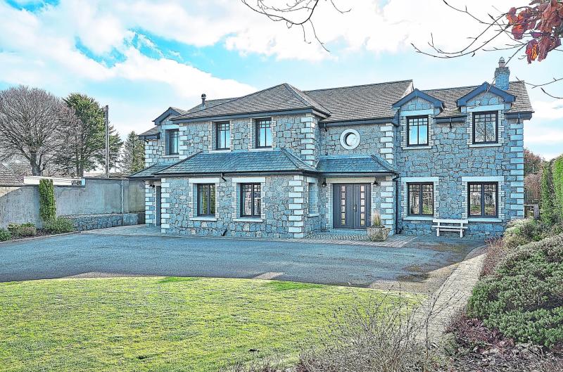 KILDARE PROPERTY WATCH: Opulent Kill home on market for &euro;1.15 million 