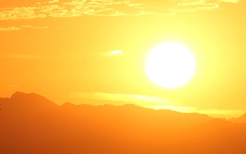 WEATHER: Scorching weather on the way this weekend with temperatures reaching low 30s