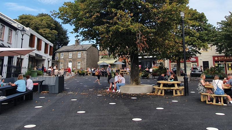 Festive street performers due to take to Kildare town's Market Square this weekend