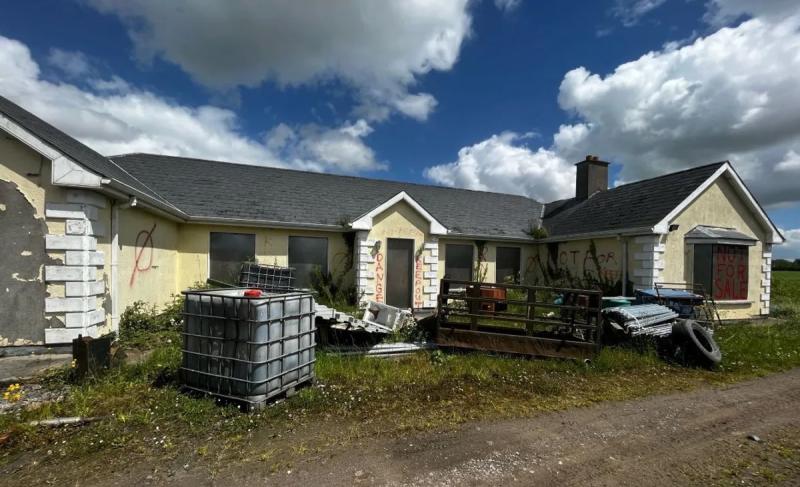 UPDATE:  Remarkable auction result for Laois 'keep out' house