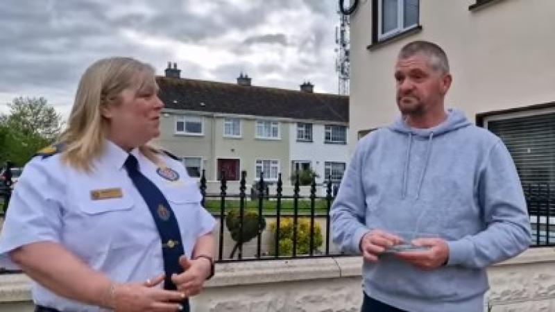 Kildare volunteer receives National Ambulance Service award 