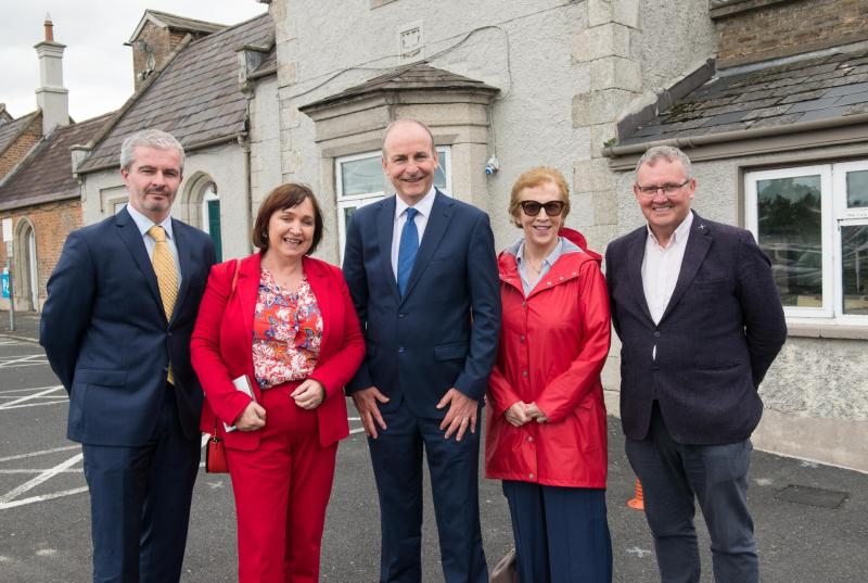 KILDARE: Tánaiste visits Newbridge to discuss commuter issues 