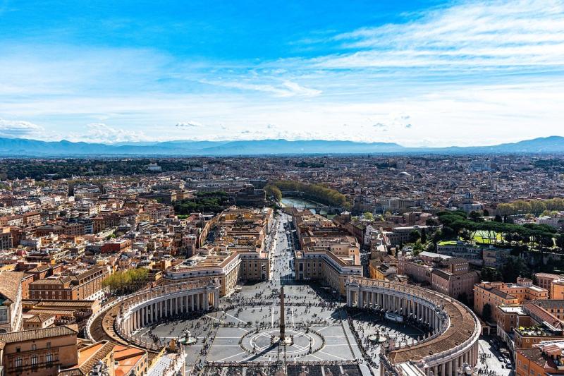 Irish couple killed in Rome collision named locally